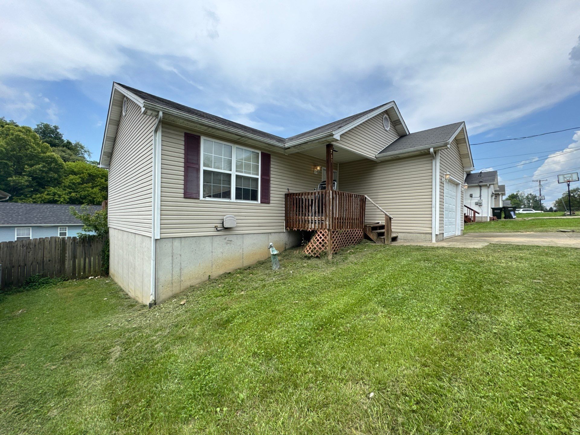 737 Andra Drive