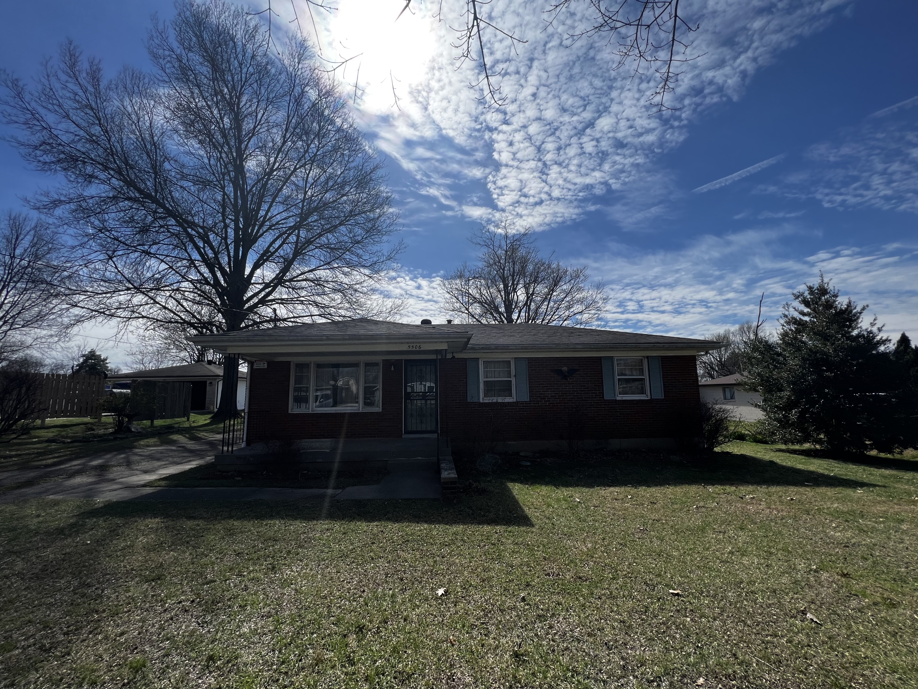 Property main image